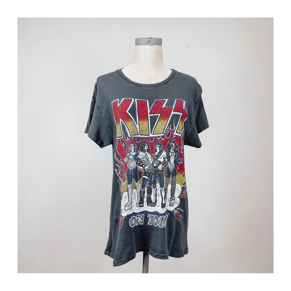 Daydreamer Kiss Heavens On Fire Tour Short Sleeve  T-Shirt Size Small